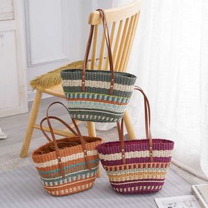 Sac tissé en paille rayé coloré sac à main en cuir souple sac fourre-tout grande capacité pour femmes mode populaire panier à chou tissé