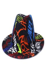 Colorful Wide Brim Church Derby Top Hat Panama Fedoras Chapeau pour les hommes Femmes Artificiel Wool Felt British Style Jazz Cap6735117