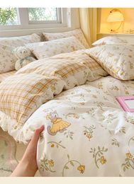 Comfortabel beddengoed vierkoppig katoenen bloemen zomerquilt coverbladen driedelig beddengoed