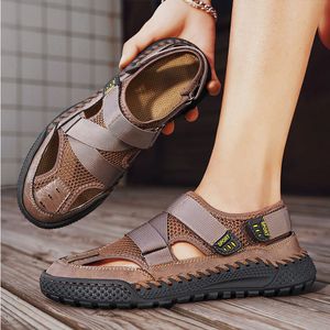 Sandales confortables pour hommes chaussures d'été respirantes de haute qualité pour hommes sandales classiques pour hommes sandales souples baskets mode hommes sandales de plage 38-48