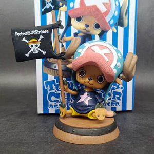 Comics Heroes 9cm One Piece Figure Anime Hopper avec drapeau Action Figurine Doll Modèle Toys PVC Collection de statues Decoration Car Decoration Enfants Cadeaux 240413