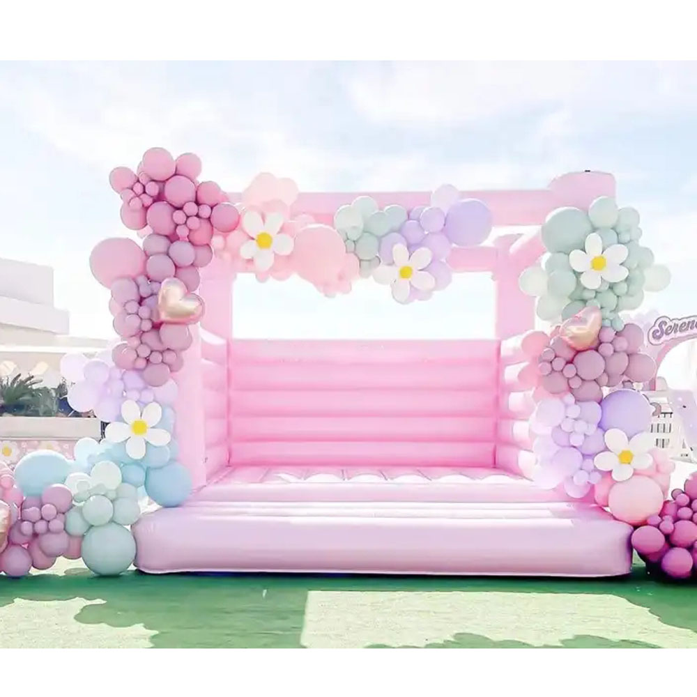 Pasto commerciale Pink Inflable Bounce House Combo 4.5MLX4.5MWX3MH (15x15x10ft) White Bouncy Castle Adults Kids Jumper Bouncer per matrimoni per festa all'aperto