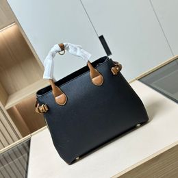 Bolsas de transporte, lazer e namoro, designer famoso, simples e moderna, bolsa clássica com capacidade feminina média, bolsa de maquiagem completa, estilo intelectual feminino