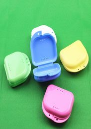 Compact compact coloré dentaire orthodontique Boxcase gardien de gamme fausses dentaires de prothèses de dents Sport Guard Box ZA43434362927