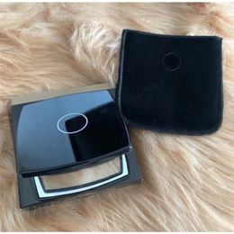 Compact Mirrors Espejo de maquillaje de viaje negro de lujo, espejo de maquillaje de bolsillo compacto acrílico, espejo plegable portátil de 2 caras para mujer, regalo de lujo 231202