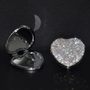 Espejos compactos Espejo de maquillaje 2X con bolsillos pequeños y grandes Centro de espejo de maquillaje plegable con diamantes de imitación de doble cara de lujo portátil 231202