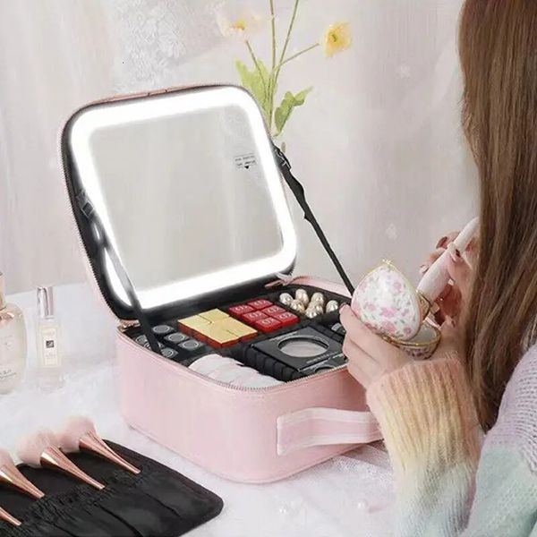 Miroirs compacts Trousse de maquillage LED intelligente avec lumières miroir Étui à cosmétiques professionnel de grande capacité pour femmes Organisateurs de voyage Kit de beauté Rangement 231102