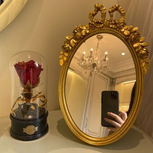 Espejos compactos soporte espejo de escritorio grande decoración del hogar elegante ambientalmente oro vintage barroco espejo de pared para dormitorio artístico 231116