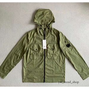 Compagnie Cp Veste imperméable à capuche Mode Pierre Veste Zipper Cp Veste Société Designer Veste Français Vente Chaude De Haute Qualité Eur Cp 1674 859