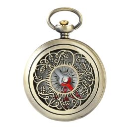 Compass Vintage Pocket Watch Design Outdoors Randonnée Navigation Watch Compass pour Camping Pocket Watch with Compass Decoration Élégant