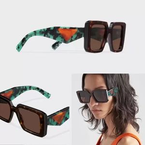 Symbole Gafas de sol Diseñador Verde Turquoise Marco de acetato de verano Gafas de sol negros Lujo para mujeres Beach retro Big cuadrado