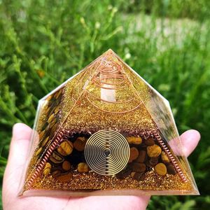 Componenten orgoniet piramidegeel tijger oog natuurlijke kristal kolom stenen meditatietherapie piramide orgone energie genezing reiki chakra