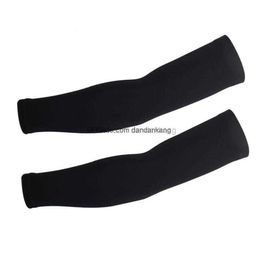 Compression Stretch Brace Manchettes pour sports de plein air Basket-ball Coude Housse de protection Crème solaire d'été Matériau en maille de refroidissement Manches respirantes