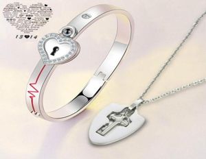 Bracelet à verrouillage concentrique Collier Key Set pour hommes et femmes couple Titanium Steel Bijoux Set Fashion Party Bielry Boys Girls8008162