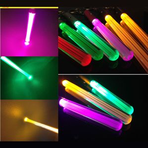 Concert Glow Stick LED Flash Stick Star Music Festival Festival atmosphère Glow Stick 15 Color acrylique Support Stick