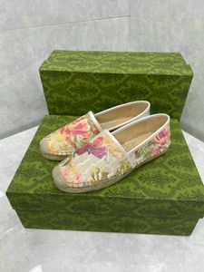 Designer Floral Canvas Alpargata Flats - Slip-On Fisherman Loafers para mujer, listo para el verano con varios colores