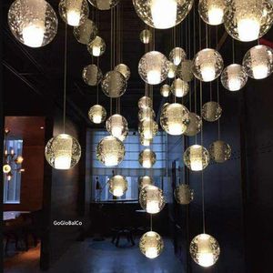 Lustres contemporains en boule de verre de cristal, lampe suspendue de luxe, plafonniers hauts, éclairage de lustre de barre d'escalier