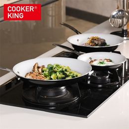 Cooker King Céramique Antiadhésive Poêle Set 20/26 / 30CM Batterie de cuisine Set 7 couleurs disponibles Convient pour four et lave-vaisselle 201223