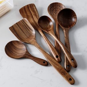 Utensilios de cocina 7pcsset Teca Vajilla de madera natural Cuchara Cuchara Turner Arroz Colador Sopa Skimmer Cuchara Cocina Reutilizable Kit de herramientas 230809