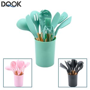 Cookware Parts Silicone Kitchenware Cooking Utensils Set Nonstick Spatula Shovel Egg Beaters Wooden Handle Kitchen Tool 230331