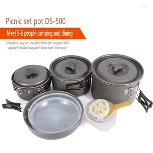 Kookgerei Sets 13 STKS Outdoor Set Pot Camping Draagbare 5-6 Persoons Kooktoestel Self-drive Picknick Apparatuur Non-stick Pan Veld Servies