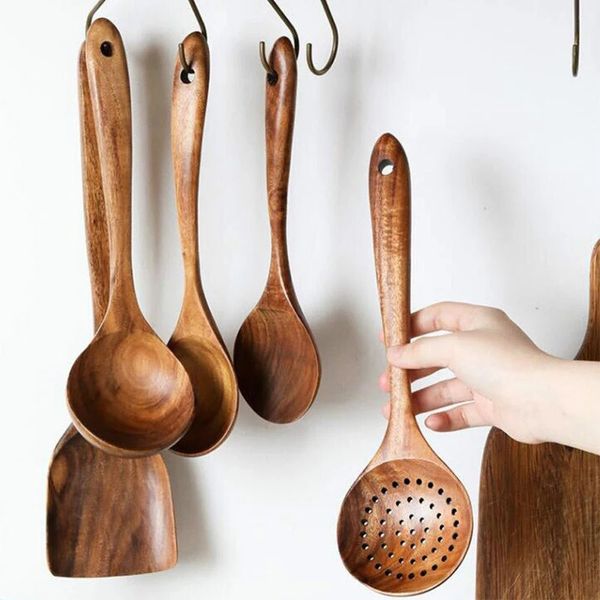 Juegos de utensilios de cocina Utensilios de madera para cucharas de cocina de teca hechas a mano antiadherentes vajilla 231213