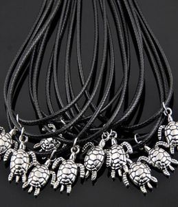 Cool 50 pcsLOT hommes femmes 039s Vintage en alliage d'argent tortues de mer pendentifs surfeur colliers charmes bijoux cadeaux HJ031241253