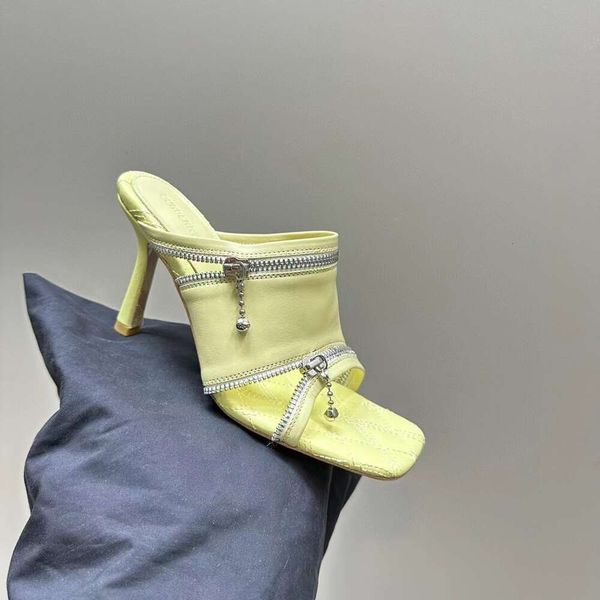 Chaussures cool et beau poisson bouche mince à talon haut pour femmes 2024 Nouveau créateur de niche épicée girllière de glissières