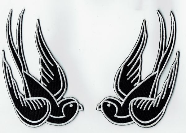 Black Tattoo Swallow Swallow Broidered Patch Motorcycle Biker Patch Iron sur des vêtements Punk Patch 4.25 