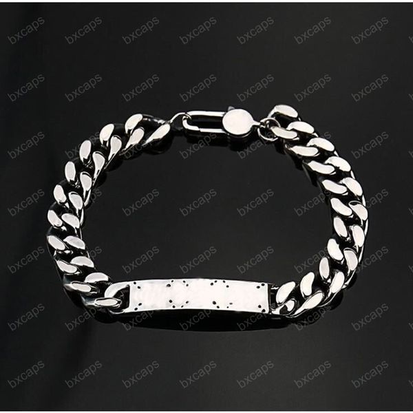 Cool Designer Crâne Bracelets Pour Femmes Hommes Luxurys Designers Bracelet En Argent Hip Hop Lien Hommes G Bracelets Pour Couple Avec Boîte D2112223Z