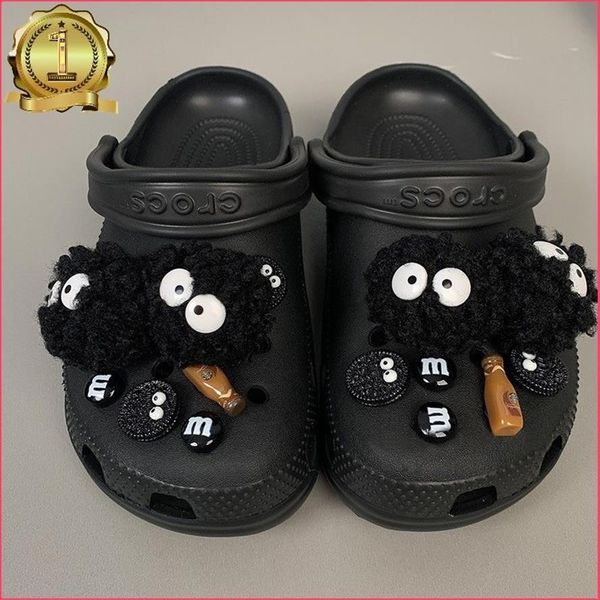 Cool Fur Ball Charms Diseñador DIY Galleta Cordón Hebilla Zapatilla Encanto para CROC JIBS Zuecos Niños Mujeres Niñas 299g