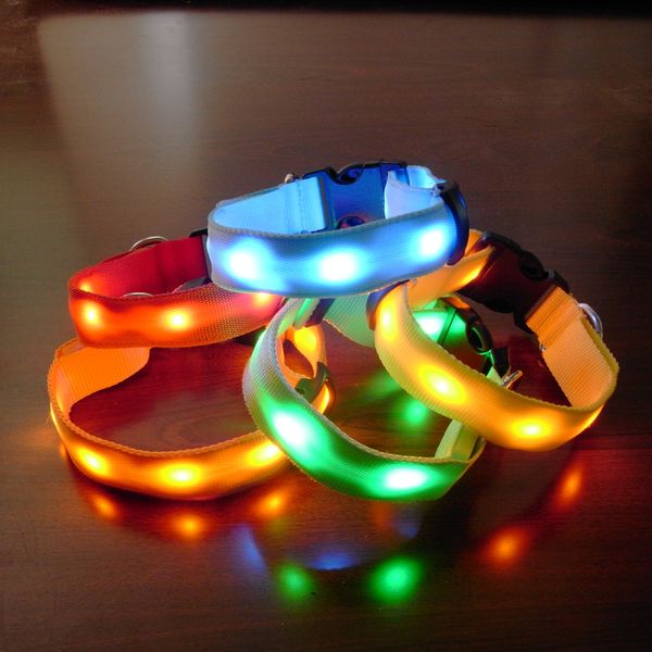 Cool Gadget Nylon Glow Clignotant Lumineux LED barre de bande flash lumière collier pour animaux de compagnie collier de chien Colliers de sécurité Cadeau de Noël DHL EMS LIVRAISON GRATUITE