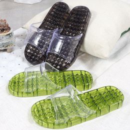 Coole slippers voor vrouwen in de zomer indoor kristal massage uitgehold en lekkend stel met een douche plastic herenhuisbadkamer slippers