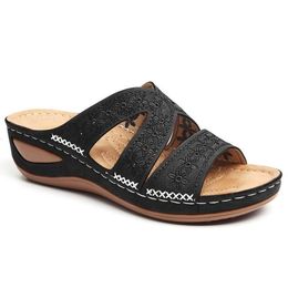 Coole pantoffels voor dames met schuine hakken en vissenbek dikke zolen grote schoenen meerkleurige geborduurde sandalen Dames Meisjes Sliders gratis verzending zand