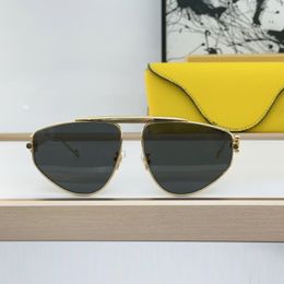 Gafas de sol frescas Gafas de sol diseñadoras Gafas de sol de mujeres Moderna europea de moda