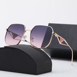 Cool lunettes de soleil marque de mode Designer femmes hommes cadre creux lunettes de soleil UV400 lunettes avec 6 couleurs en option bonne qualité P