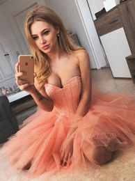 Coral Chic Mouwloze Homecoming Jurken 2020 Sweetheart A-Line Cocktail Jurk Kralen Korte Prom Jurk Bling Graduation Jurk