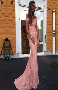 Coral Off Shoulder Lace Prom avondjurken Elegante goedkope ontwerper met mouwen applique pailletten kralen Backless Zipper Long Form8011570