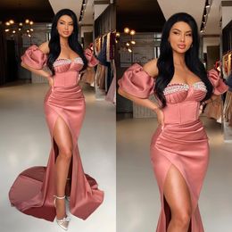 Coral Pink Mermaid Prom Dress Pearls Sweetheart Sleats Winist Evening Formal Elegant Dresses para Ocns Split Robe de Soiree especiales