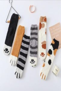 Chaussettes en velours corallien automne d'hiver maison épaissie du mois chaud tube de sommeil tas à l'épreuve du sol de chat à preuve froide 4650922