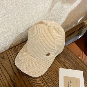 Chapeau de Couples en velours côtelé pour hommes et femmes, casquette de Baseball chaude d'hiver avec lettre D brodée, casquette à rabat pour hommes et femmes, Tide HCS325