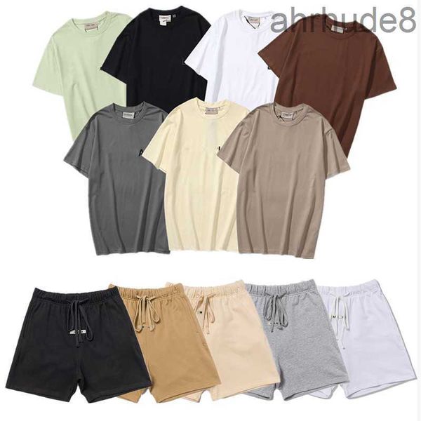 Cosigné T-shirt Lettre réfléchissante Mens Designer Vêtements Mode Tees à manches courtes Costume Street Femmes Robes Vêtements pour hommes Survêtement Shorts Loisirs Polos X6FK