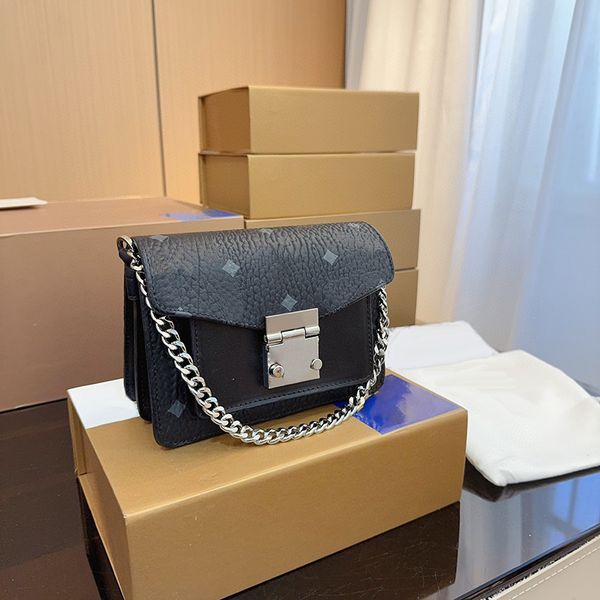 Cosmetic Sac Sac à épaule Designer Tote Sac Luxurys sacs à main Femme Brand Lady Mens Messenger Beach Handsbag 240220