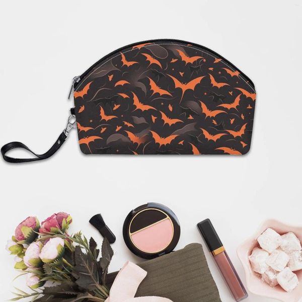 Bolsas de cosméticos 2023 Gothic Bat Mini Bolso de mujer de cuero de imitación Correa portátil Cremallera Organizador de maquillaje Lady para viajes