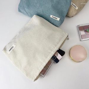 Cosmetische tassen Tas Capaciteit Organizer Etui Corduroy Wassen Reistoiletartikelen Opslag Huidverzorging Grote make-up Draagbaar Effen kleur