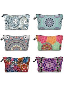 Sacs à cosmétiques Étuis Sac pour femmes Mandala Fleurs Maquillage imperméable Trousse de toilette spacieuse Accessoires de voyage Cadeaux Sac de lavage pratique 231024