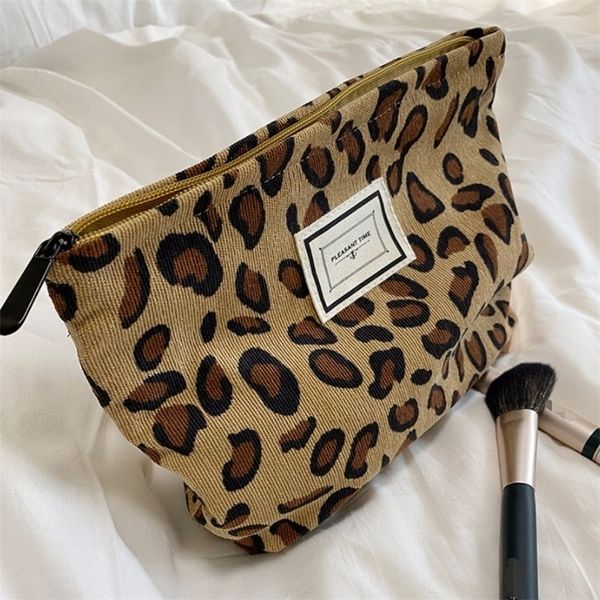 Bolsas de cosméticos Estuches Pana Retro Estampado de leopardo Lavado Mujeres Bolsa de viaje Almacenamiento de belleza Maquillaje Organizador Embrague 221110