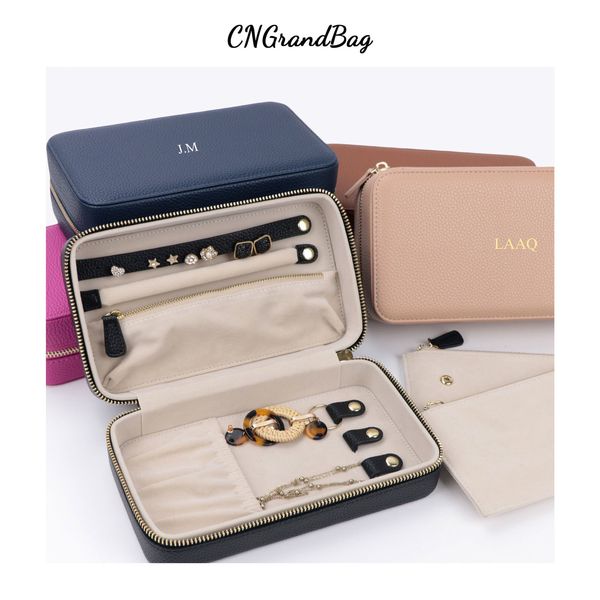 Sacs à cosmétiques Cas Nom personnalisé Pebble Leather Medium Travel Jewelry Box Foil Embossed Jewelry Storage Box Jewelry Bag Stud Collier Storage 230726