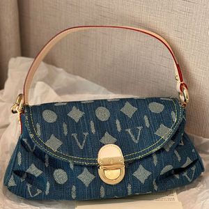 Cosmetische tassen hoesjes Denim blauwe handtassen Dames Vintage Designer Schoudertassen Jeans Undershoulder Hobo Portemonnee Clutch Totes Oude bloem V Handtas Crossbody Tas