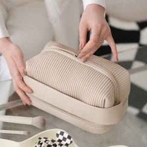 Cosmetische tassen Gevallen dubbele laag toilettas tas multifunctionele schoonheidstas grote capaciteit cosmetische tas mode make -up gereedschap zakjes voor weekendvakantie 230425